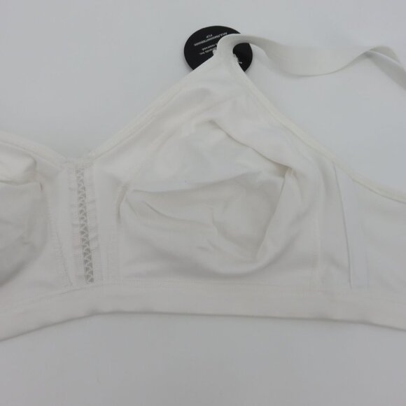 Bali 40B Bra Wireless Classic Support Cool Comfort Fabric Solid White NEW - Picture 9 of 12